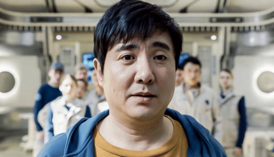 42岁沈腾瘦回军艺校草,徐峥却变了模样,挺着啤酒肚胖出了新高度_减肥_