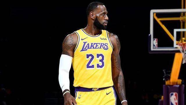 库兹马让塔图姆拿41分!詹姆斯对他严厉斥责_比赛_科比_沃克