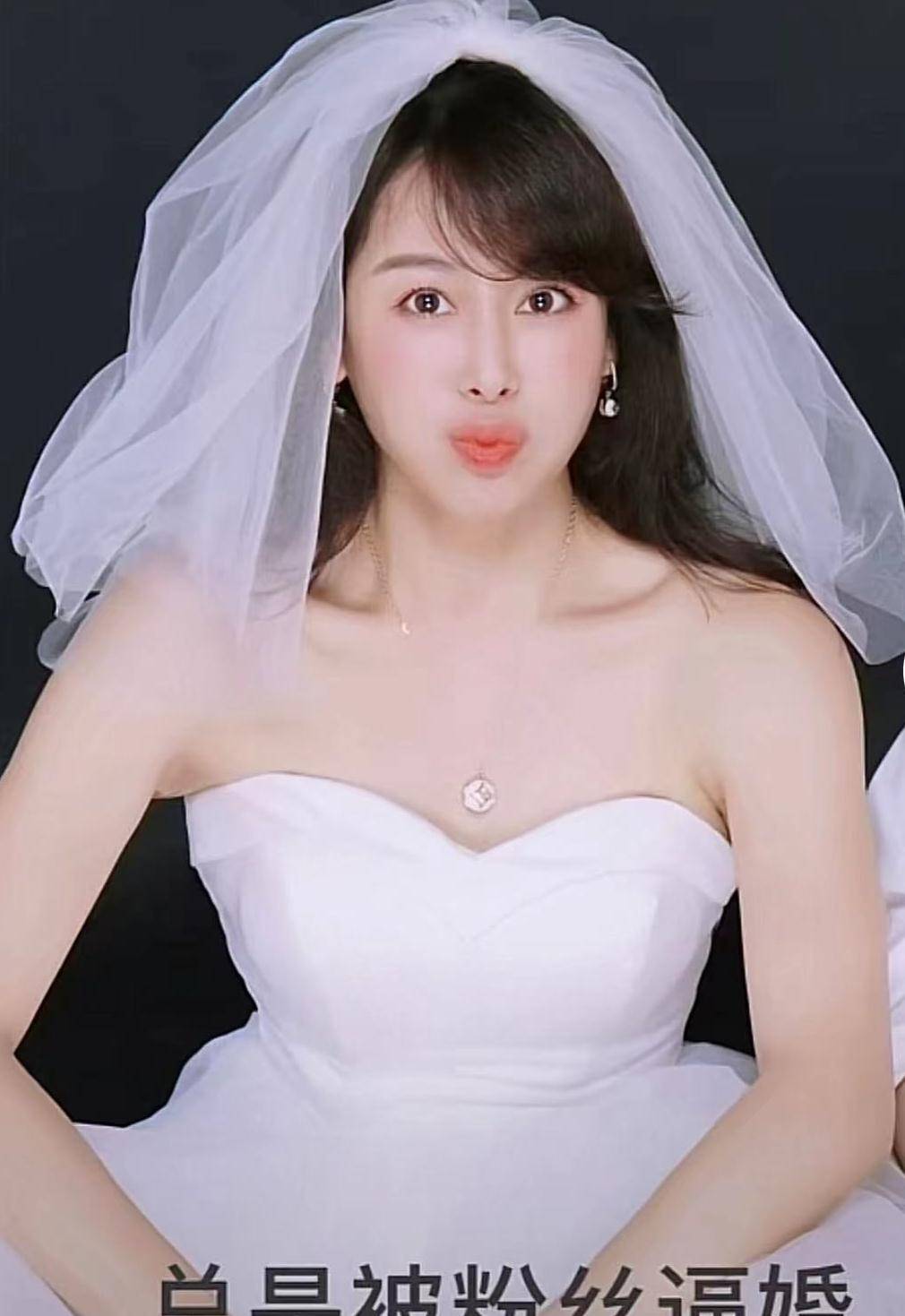 后来也在山东电视台工作,主持过综艺《综艺满天星》《我是大明星》