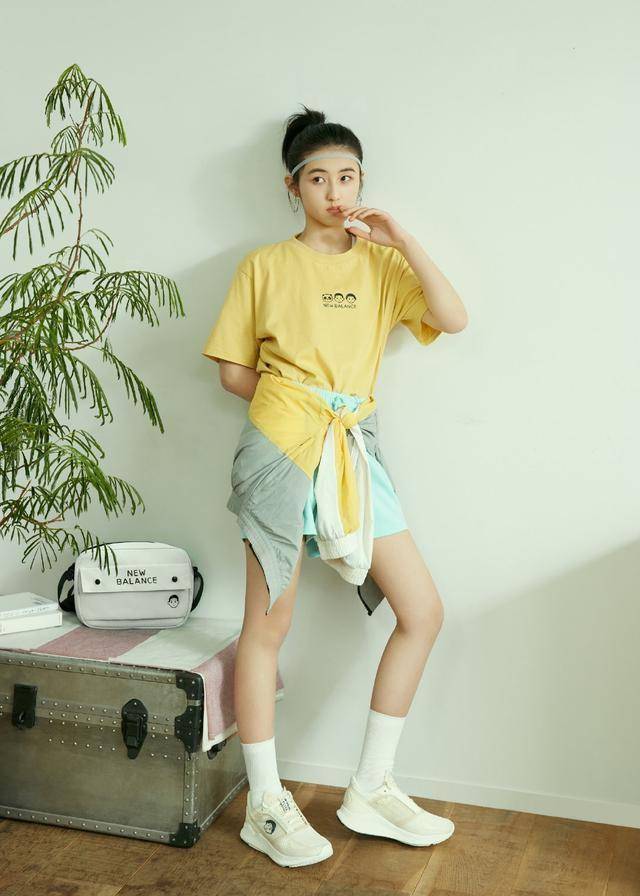 国民"妹妹"张子枫,不仅演技精湛,更成为newbalance新代言人_运动_休闲