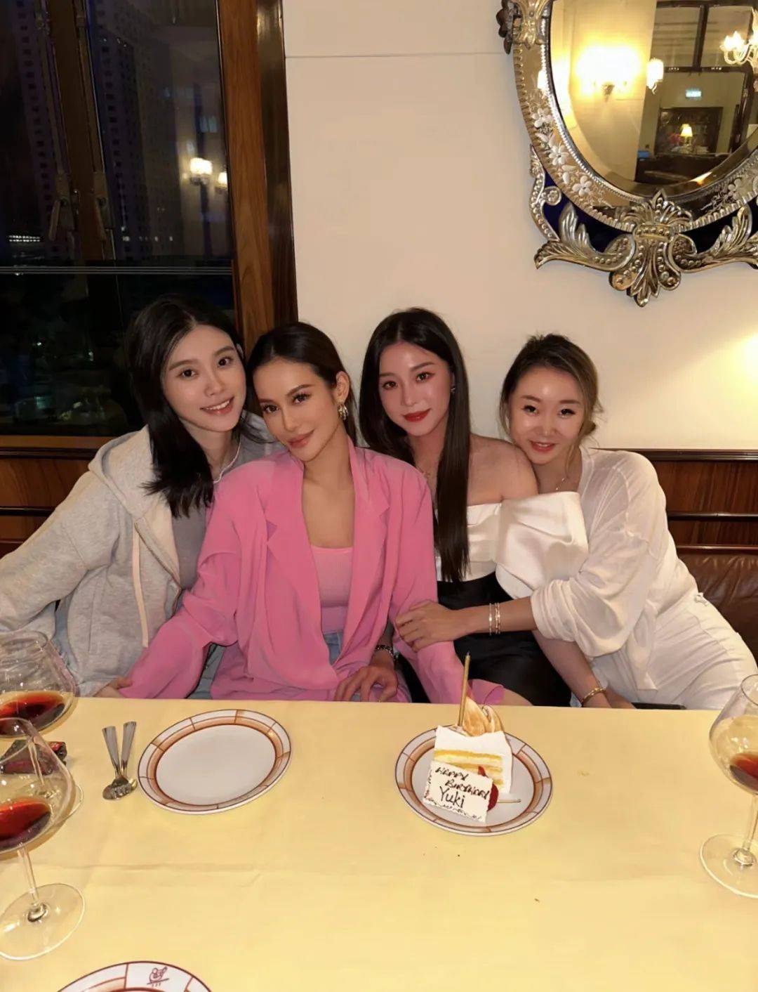"美国奚梦瑶"被婆家排挤,凭自己活成豪门…_joshua_家族_约书亚