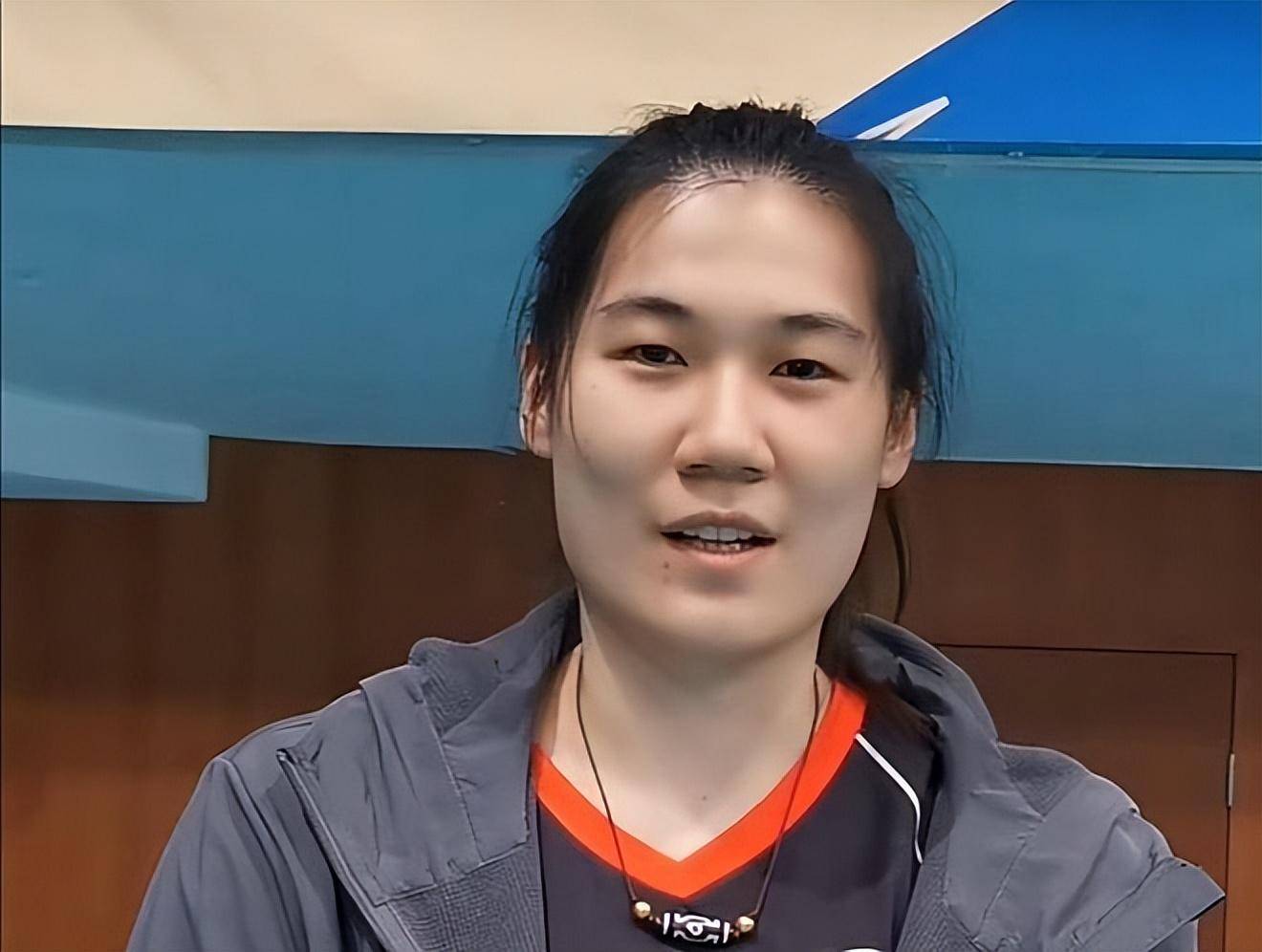 王云蕗为国出力的责任心 比朱婷强百万倍!_球迷_中国女排_球员