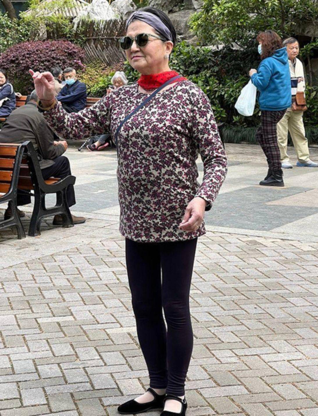 越打扮却越土气?