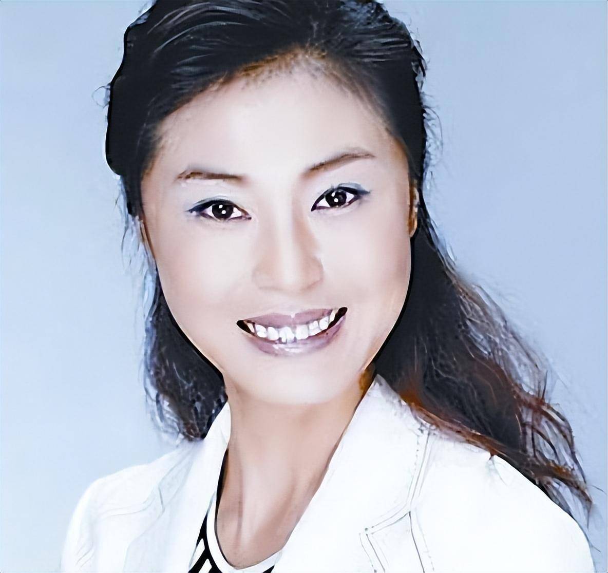 王菲"头号警察"已接触86个高官,包里还拎着床单!_郑少东_汕头_工作