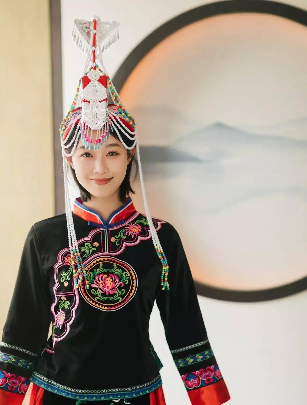 蓝盈莹,原凤凰传人,畲族少女_漂亮_少数民族_孙俪