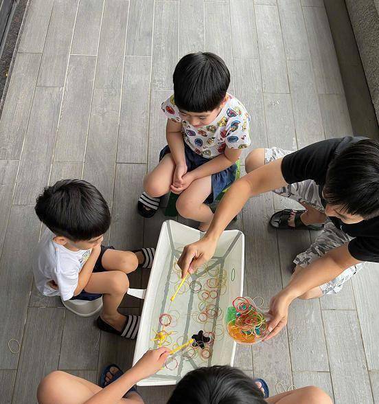 林志颖:在家带娃兴趣多多,难得带三个儿子打游戏,kimi没有马赛克