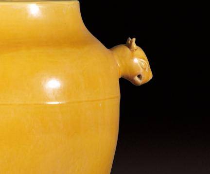 拍卖征集:皇家之色 国之重器—明弘治黄釉牺耳尊_祭祀_陶瓷_藏品
