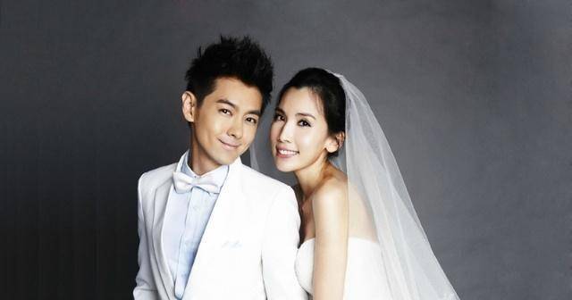 林心如前男友,娶小10岁娇妻生三个儿子,今44岁幸福成这样?