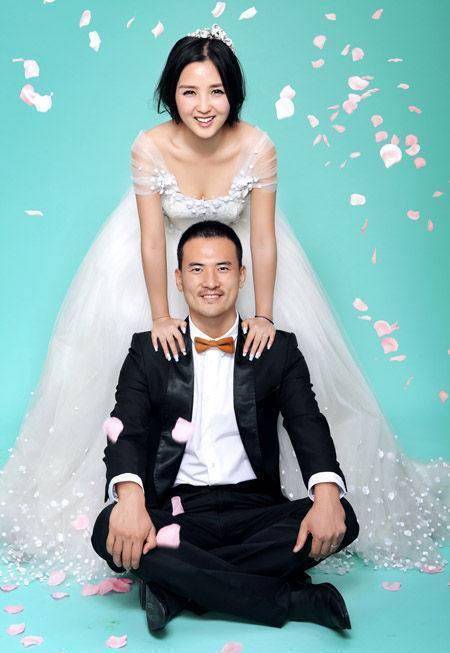 何洁备受婚姻折磨,最新单曲《破冰》依旧如期而至_赫子铭_女孩_问题