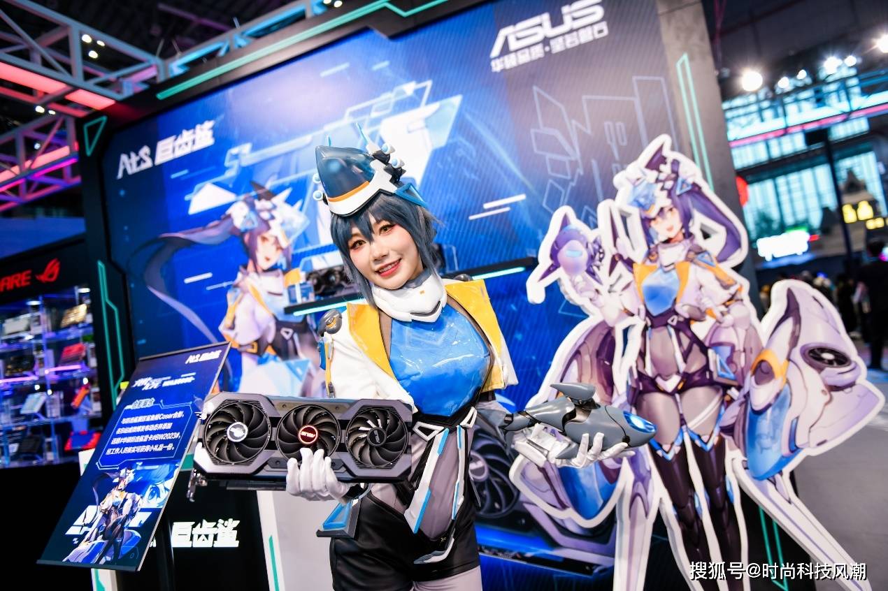 还有众多up主将亲临现场与你面基,ro姬,雪武战姬,天选姬,鲨鱼姬coser