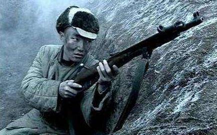 让美军害怕的中国士兵,凭着老式的步枪,四百余发子弹歼敌213人_张桃芳