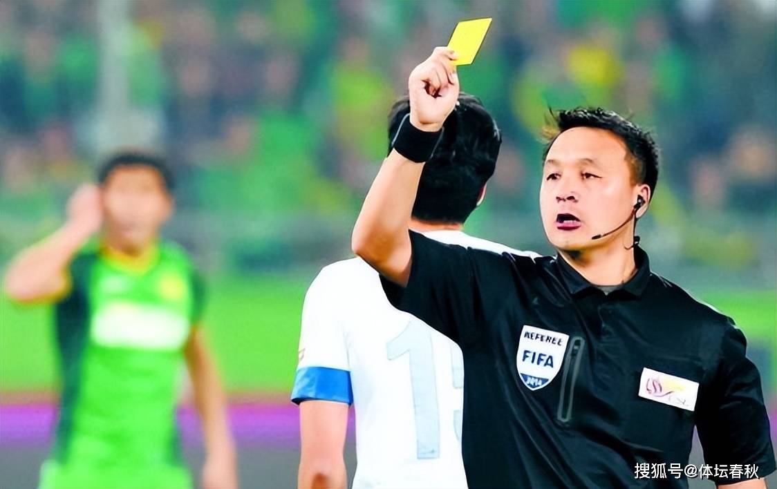像石祯禄这样已经到了退役年龄的裁判目前依然活跃在国内的职业联赛