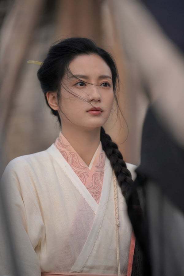 《扶摇》里一生为爱追逐的「小尾巴」雅兰珠,再来就是仙侠剧《千古玦