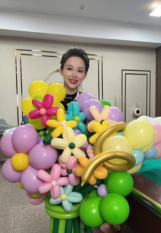 作为一个知名人物也可以了解很多好丈夫,但潘晓婷似乎没有结婚的想法