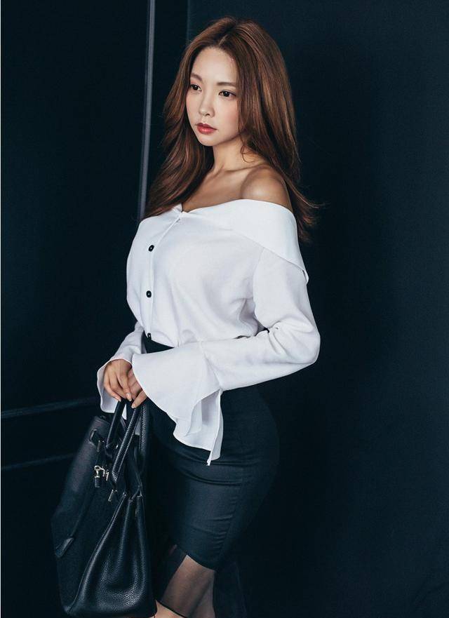 朴洙妍-白丽滑肩轻纱鱼尾短裙鉴赏_衣裙_的设计_层次