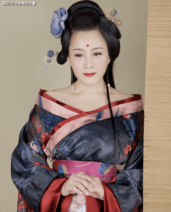 她长得漂亮,演技好,出道30年零绯闻,嫁小丈夫不生孩子也幸福_赵倩