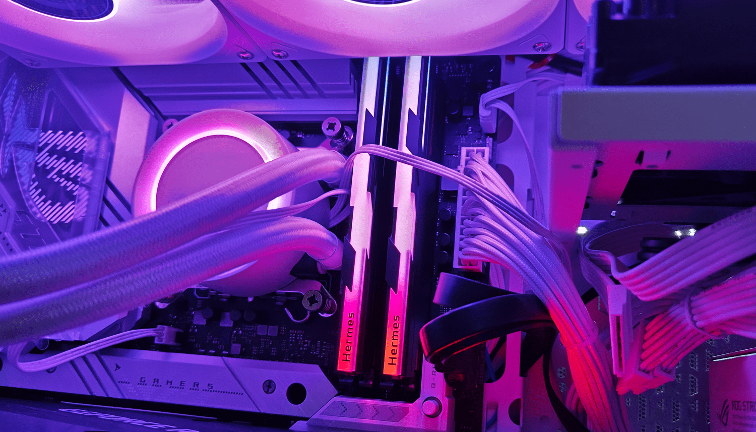 宏碁掠夺者hermes冰刃内存实测_a-die_主板_平台