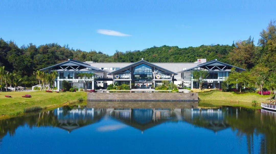 探索暑期打卡新去处 → 兴隆咖啡61正大产业园_文化_园区_工业