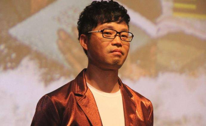 "靠"黄渤在娱乐圈刷存在感,成名后分手原配娶小三,王迅凭啥?