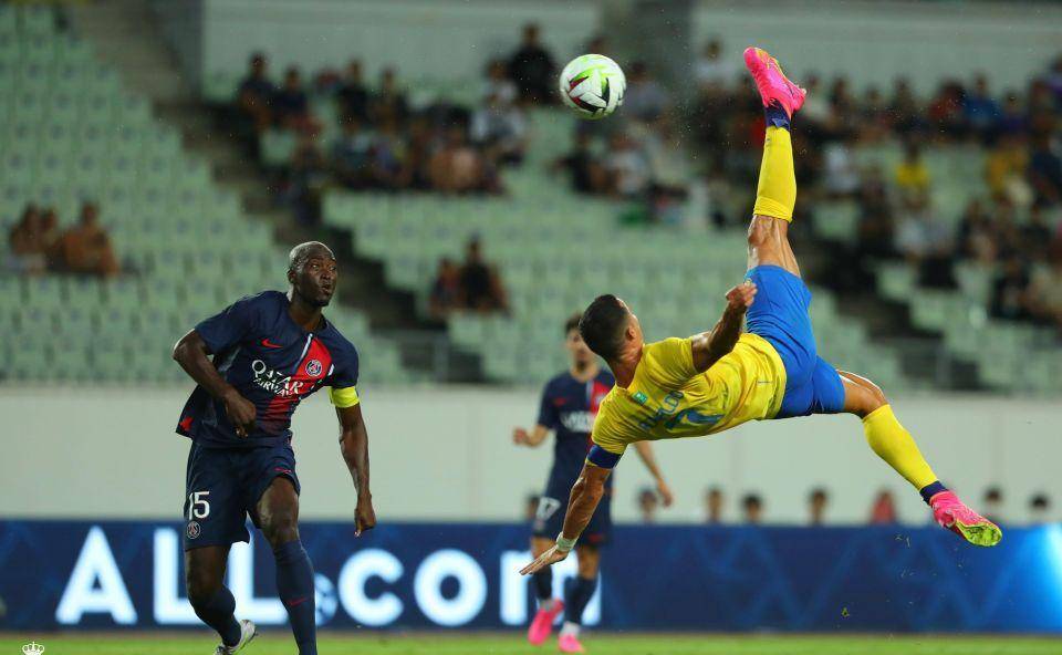 38岁c罗倒挂金钩,利雅得胜利逼平大巴黎,没有姆巴佩真不行_机会_热身