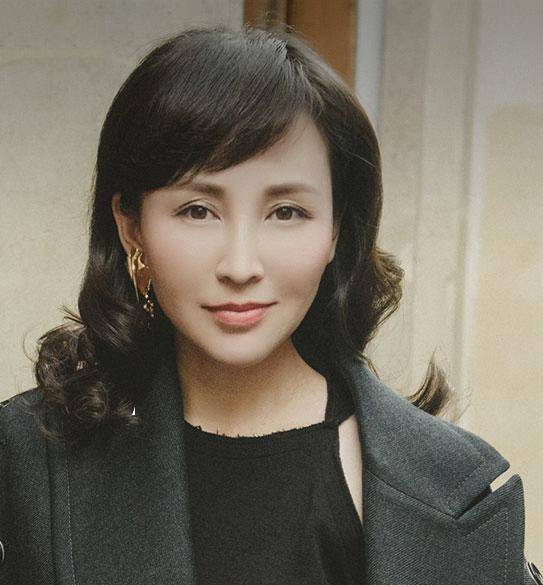 岁早恋与穷小子私奔裸嫁,住6平米地下室连生三子_郭靖宇_李小婉_表演