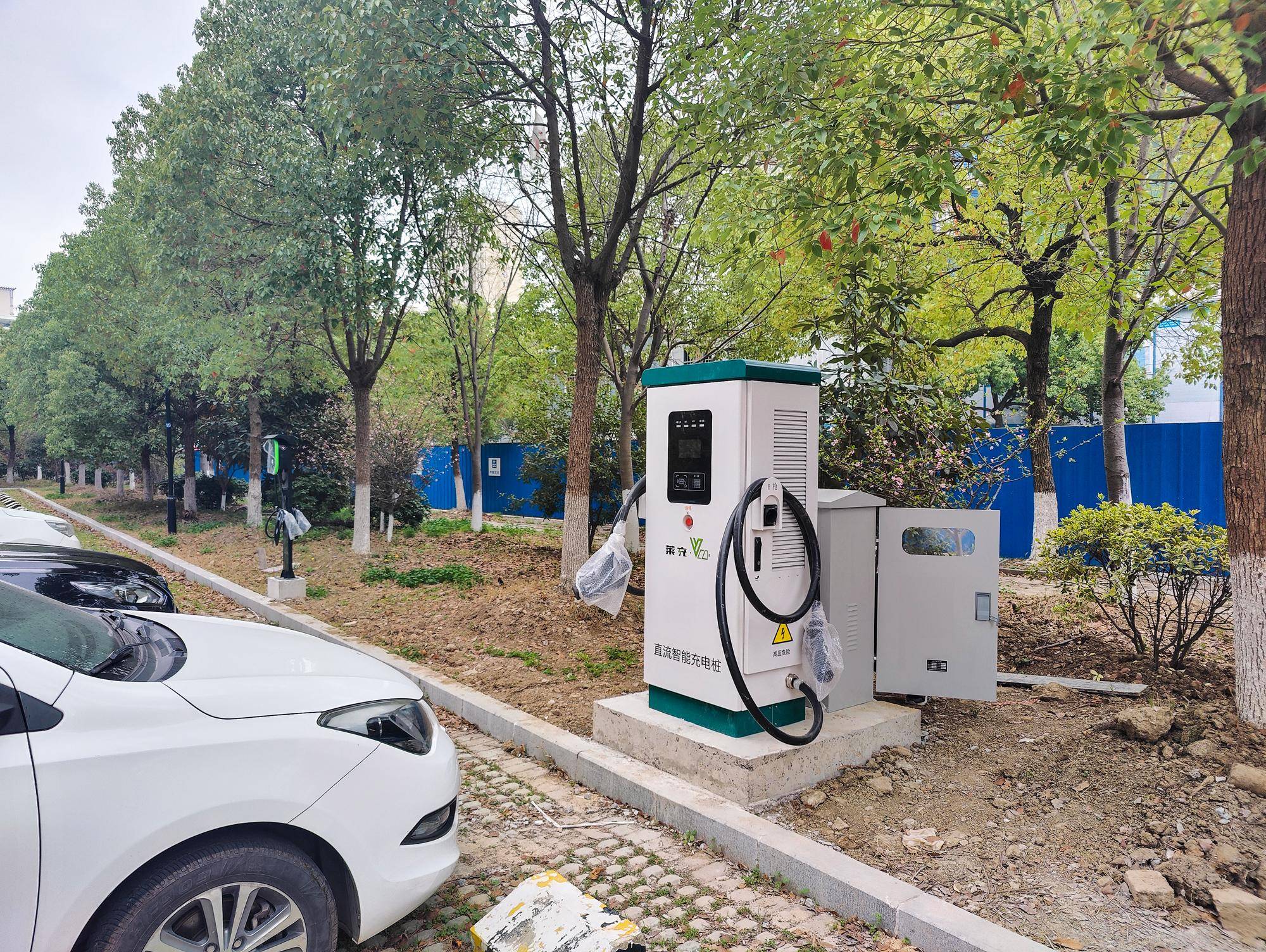 安装10台60kw直流充电桩需要投入多少?