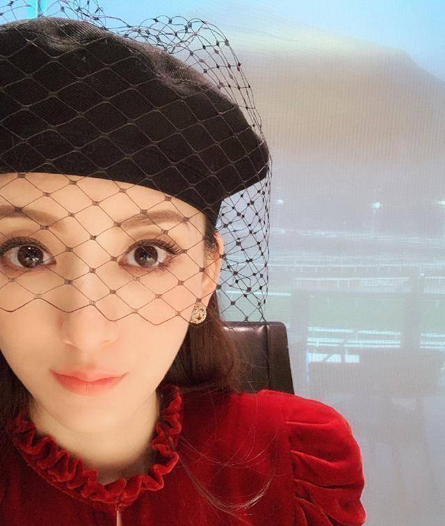 天王嫂方媛怀孕5个月仅46公斤,比当年她做模特时还显瘦_活动_身高