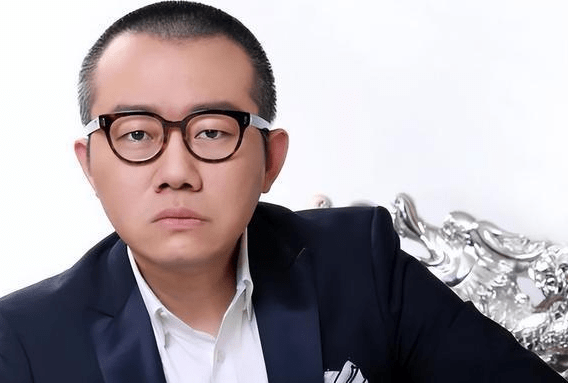 主持人涂磊被实名举报强奸引热议,对方年仅19岁,涂磊回应已报警-吸瓜