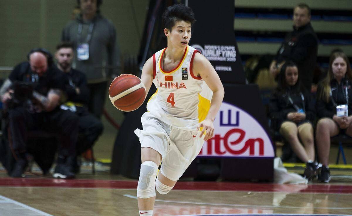 小个子的大实力,女篮最年轻后卫李缘,不愧女篮的后场核心_巴萨_皇家