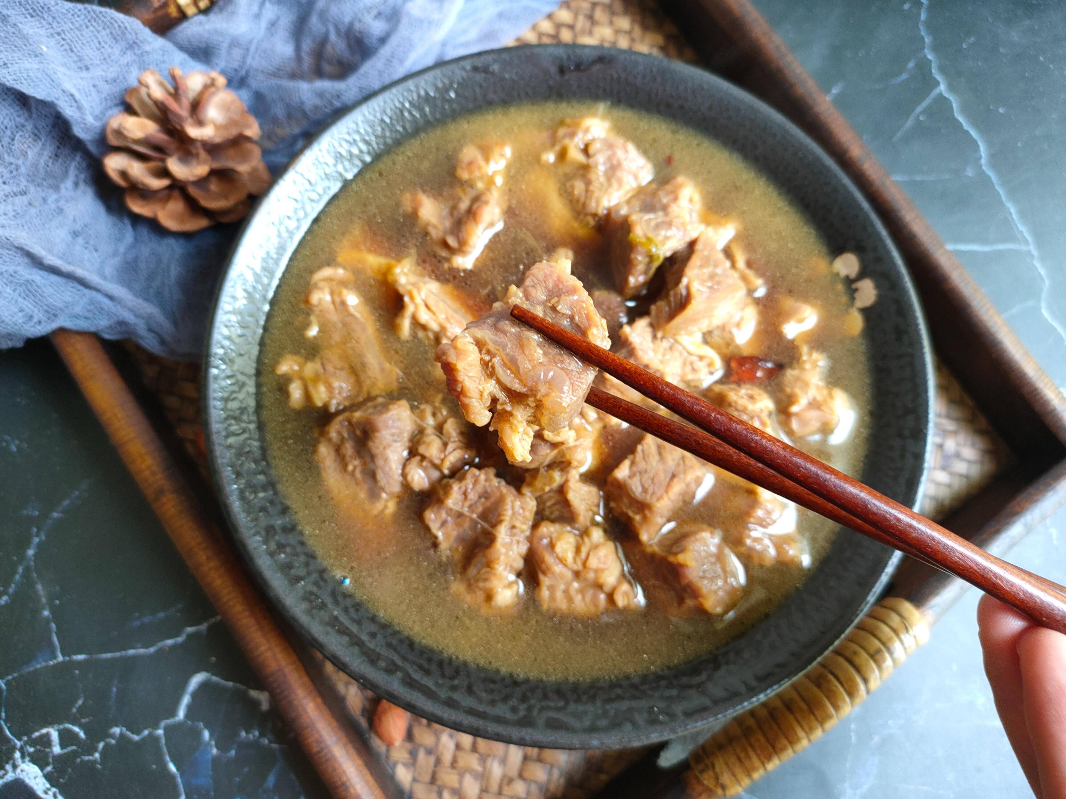 炖牛肉,记住"2不放3窍门",牛肉软烂不柴,鲜香无腥味_凉水_时候_肉质