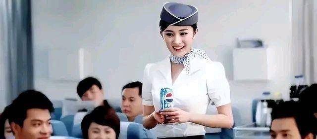 五位美女的"空姐装",王鸥完胜杨幂,不服来辩_刘亦菲_感觉_制服