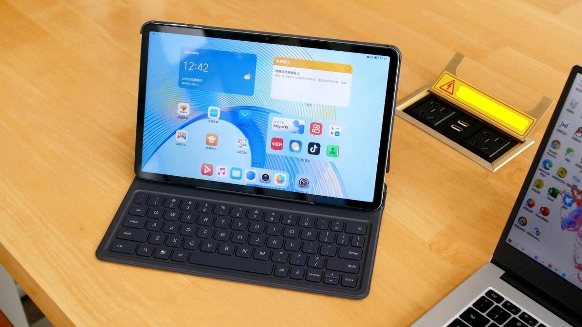 荣耀平板X8 Pro评测:轻薄时尚搭配养眼好屏,影音娱乐学习新体验