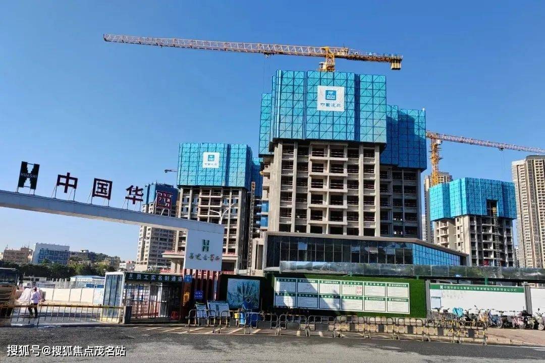 47%;规划停车位645个.其中01地块(绿海山河逸居),占地面积:15624.