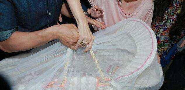 杨幂自曝进产房嚎啕大哭,闷葫芦刘恺威太机智,只用了这一招_孩子_女儿