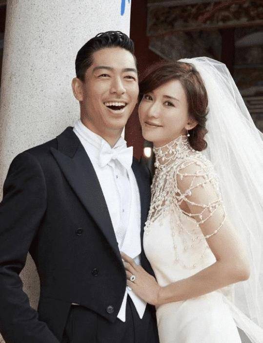 但所有这些好感都被她的恋爱对象给带走了,林志玲承认的前男友只有