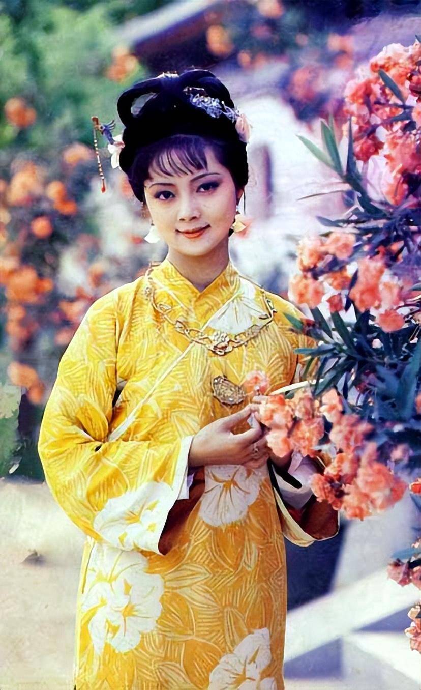 袁玫:当年含泪离开合肥,黄梅戏5朵金花分崩离析,她用情修复_吴琼_演出