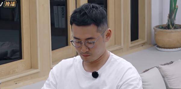 魏巍把佟晨洁前夫当成"假想敌",倪萍一针见血:自卑又脆弱_谢晖_老婆