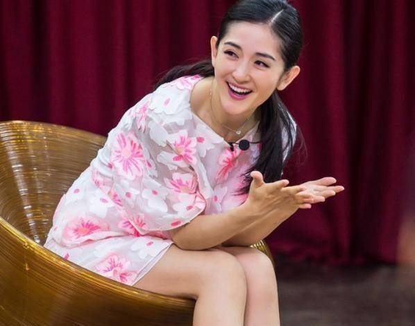 谢娜产后复出,疑接手新综艺《偶滴歌神啊》,9月份行程表已排满_消息