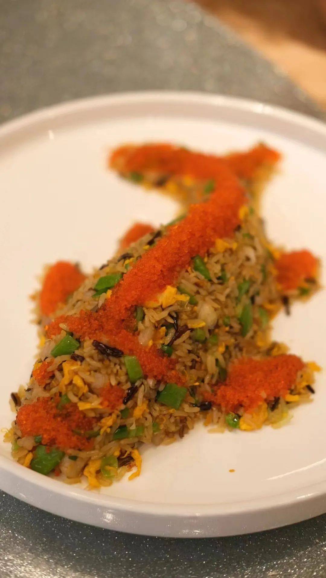 厨房偷师了炒蟹,还吃到周星驰电影《食神》里食神戴龙亲手研发的炒饭