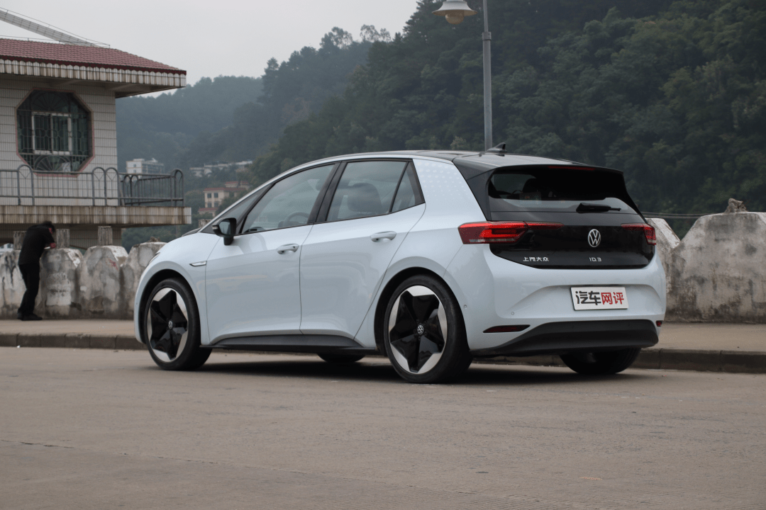 试驾上汽大众ID.3 欧洲精品小车！城市穿梭利器！_搜狐汽车_搜狐网