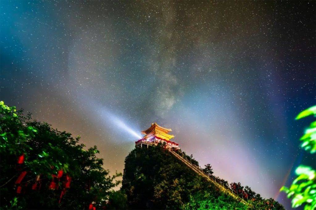 老君山夜色，如此撩人-老君山夜景视频