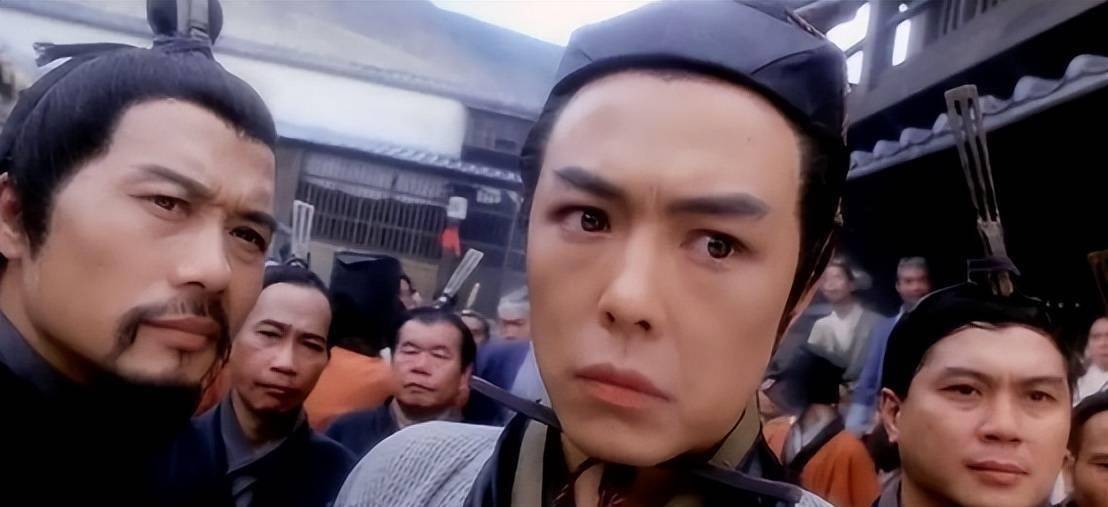 1993年,张铁林再次参演《新仙鹤神针》,在剧中饰演最大反派"曹雄"