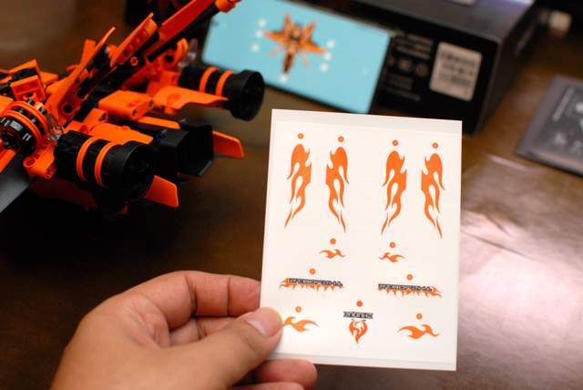 积木的进击,小米有品众筹上架ONEBOT神兽机甲,新奇体感游戏体验