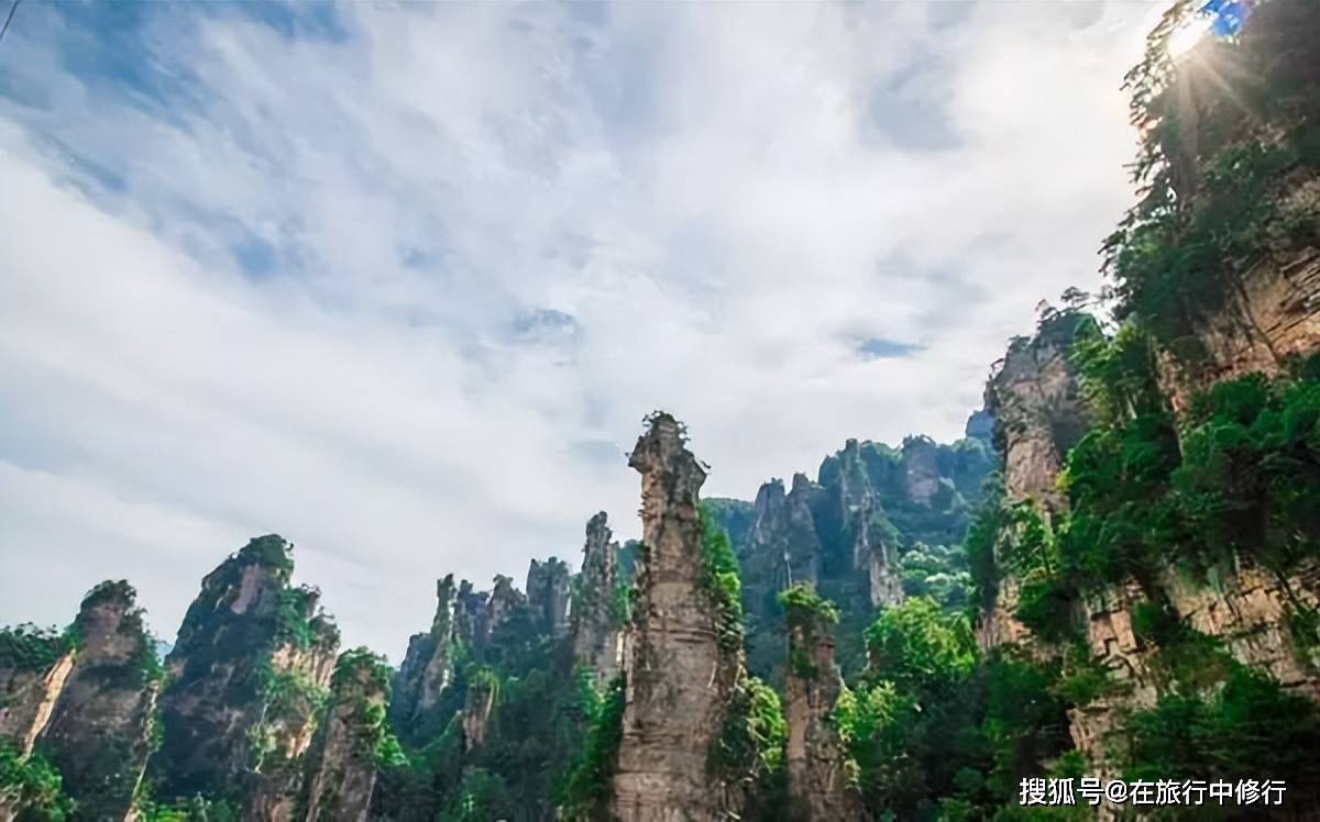 重庆到张家界旅游怎么样安排比较好？张家界旅游攻略-张家界三日游报团费用