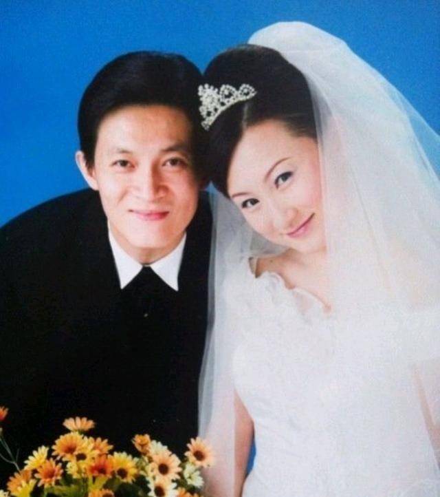 著名演员杨志刚:娶小师妹张静,把钱交给老婆,他现在怎么样了?