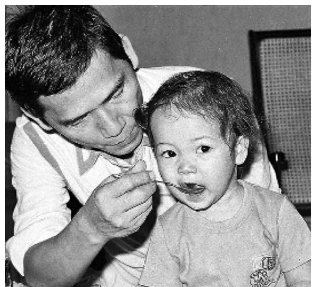 侯佩岑妈妈:与女儿老公牵手,霸占闺蜜男子,林月云究竟有啥手段_蔡贵