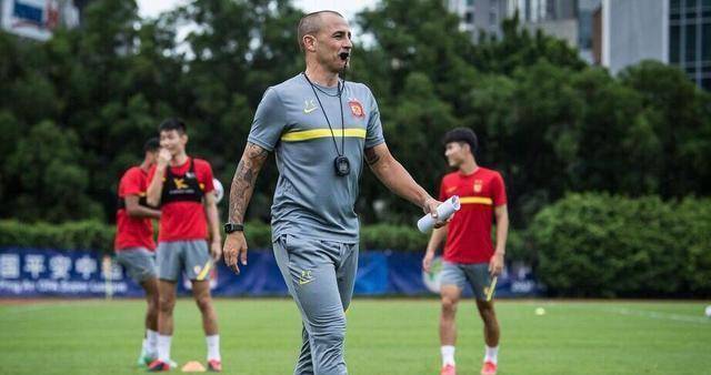 洛国富_比赛_广州