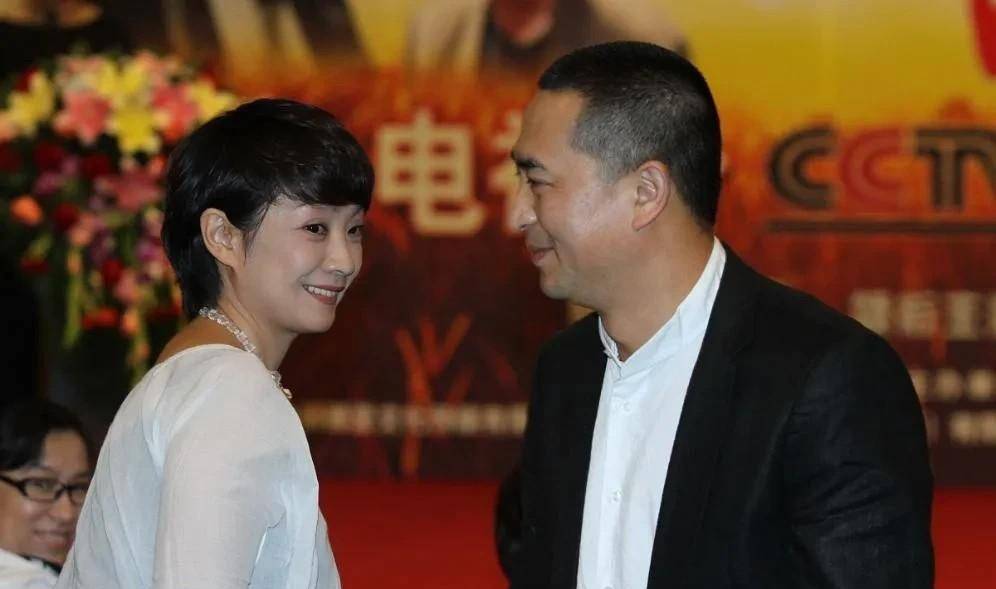 张嘉译53岁了连老婆都能穿!