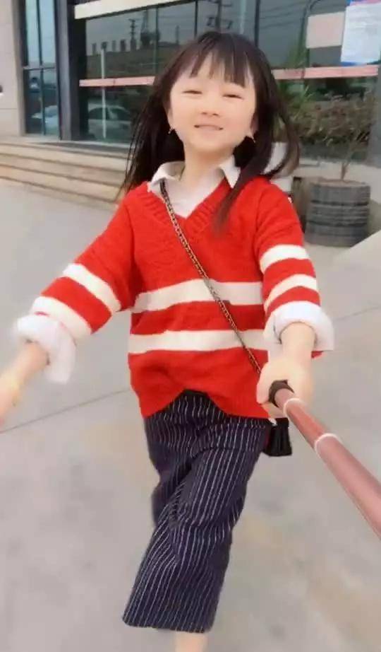 2019年成都"最美袖珍女"结婚,32岁长得像10岁,婚后过的怎样?