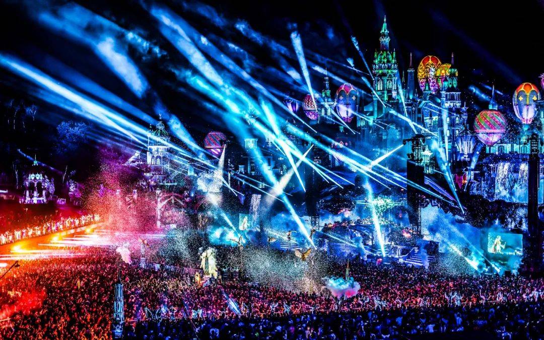 百威x tomorrowland,用最in的电音节撬动年轻圈层_传播_品牌_世界